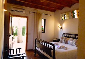 La Pérgola Habitaciones Rústicas