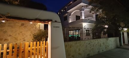 La Pérgola Habitaciones Rústicas