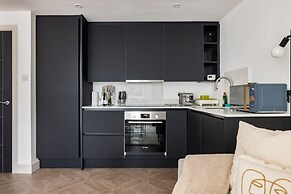 The Battersea Flat - Exquisite 2bdr Flat With Terrace