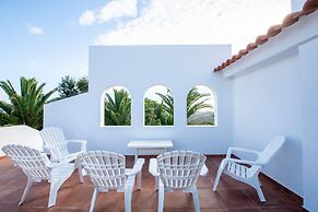 Impeccable 3 Bedroom House, sea View in Aljezur