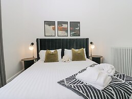 The Myles Suite Stone Cross Mansion