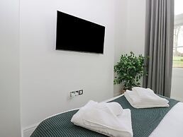 The Myles Suite Stone Cross Mansion