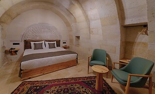 Concept Cave Suites