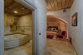 Concept Cave Suites