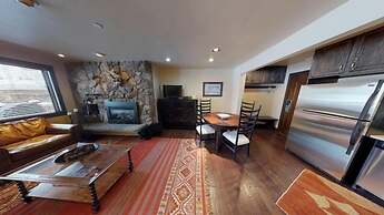 Slopeside 1 Bedroom Gold at Golden Peak in Vail
