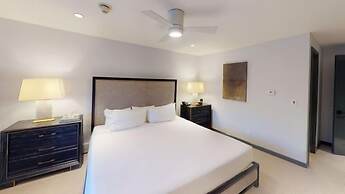 Slopeside 3 Bedroom Platinum-rated Residence at Golden Peak, Steps to 