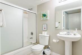 Amazing 3 BR Apartment At Brickell