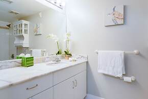 Amazing 3 BR Apartment At Brickell