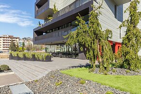 Icon H 304 Suite Micro-living