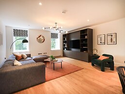 The Violet Suite Stone Cross Mansion