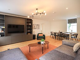 The Violet Suite Stone Cross Mansion