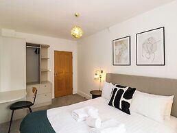 The Violet Suite Stone Cross Mansion