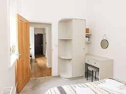 The Elizabeth Suite Stone Cross Mansion