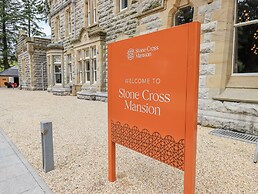 The Elizabeth Suite Stone Cross Mansion