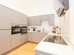 The Elizabeth Suite Stone Cross Mansion