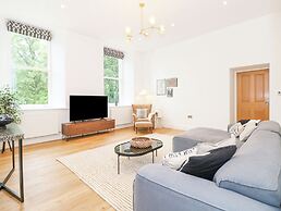 The Elizabeth Suite Stone Cross Mansion