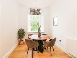 The Elizabeth Suite Stone Cross Mansion