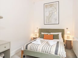 The Elizabeth Suite Stone Cross Mansion