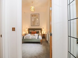 The Elizabeth Suite Stone Cross Mansion