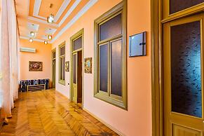 Royal Suite Apartment on Nizami Street