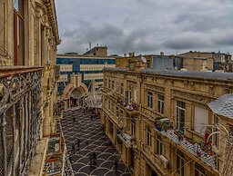 Royal Suite Apartment on Nizami Street