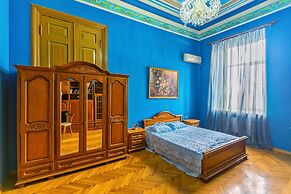 Royal Suite Apartment on Nizami Street