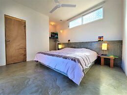 La Ventana Hostel and Hotel