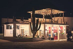 La Ventana Hostel and Hotel