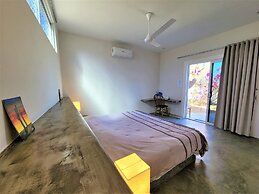 La Ventana Hostel and Hotel