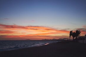 La Ventana Hostel and Hotel