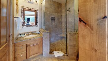 Slopeside 2 Bedroom Platinum-rated Residence at Golden Peak in Vail Vi