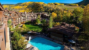 Slopeside 2 Bedroom Platinum-rated Residence at Golden Peak in Vail Vi