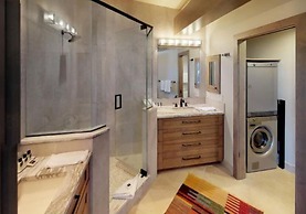 Vail Village Golden Peak Studio Condo