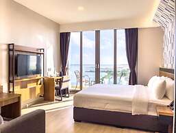 Triton Prestige Seaview and Spa