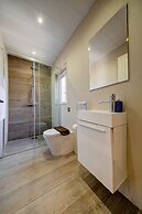 Tritoni harbour suites