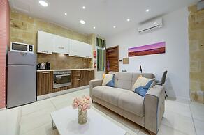 Tritoni harbour suites