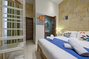 Tritoni harbour suites