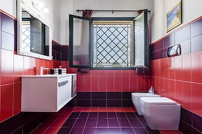 Charming Sea View Villa close to beach