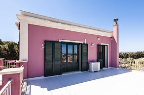 Charming Sea View Villa close to beach