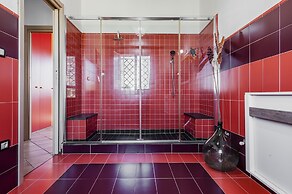 Charming Sea View Villa close to beach