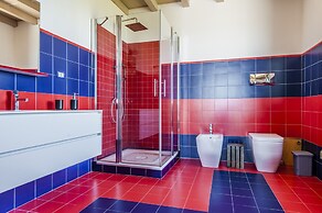 Charming Sea View Villa close to beach