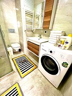 Perfect Lake view Entire Apartment