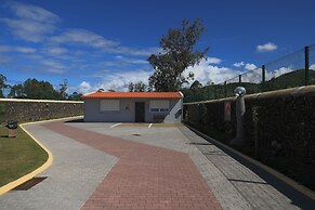 Parrots Village