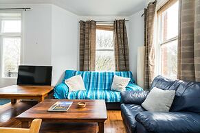 A Lovely, Bright and Airy, 3-bedroom Family Home