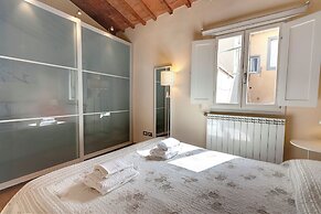 Bright and Comfortable Apartment in Florence S M Novella Area