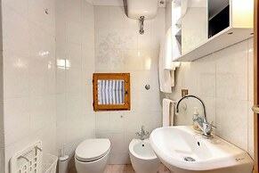 Bellismo Apartment for 4 People Santa Maria Novella Florence Center