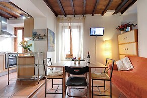 Bellismo Apartment for 4 People Santa Maria Novella Florence Center