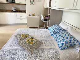 Room in Guest Room - The Archi B&B Apartment