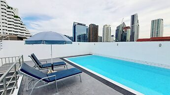 5A - 2 Bedroom Downtown Apartment With Shared Pool