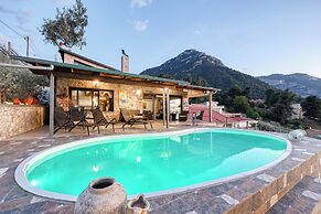 Magical View, Villa Asproneri, Kamena Vourla